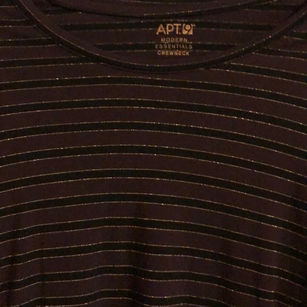 Top - Picture 2 of 2